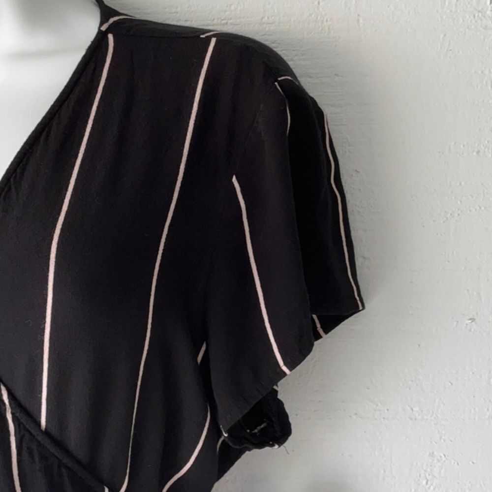 LOFT Wrap Dress with White Stripes and belt - Picture 4 of 15